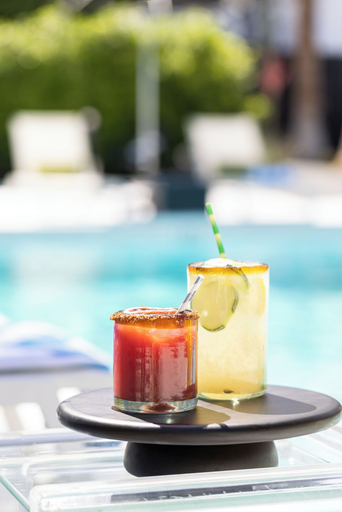 Food & Drinks 5, The Three Fifty Hotel, Riverside