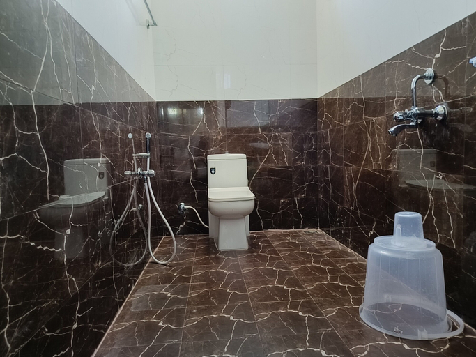 Bathroom, Auro Sunrise Resort, Viluppuram