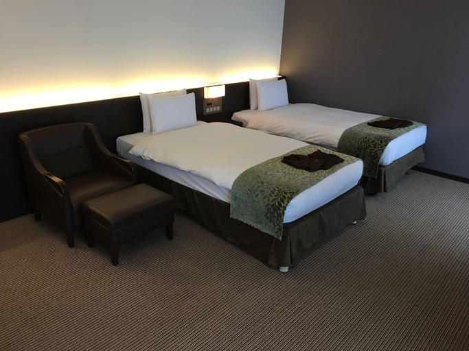 Bedroom 12