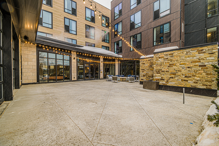 Exterior & Views 2, Hotel Indigo SILVERTHORNE by IHG, Summit