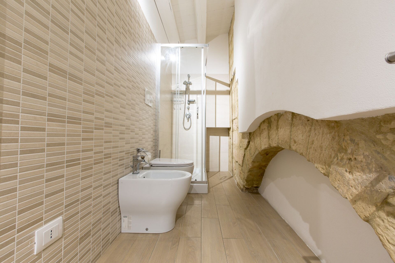 Bathroom 3, Residence Ortigia, Syracuse