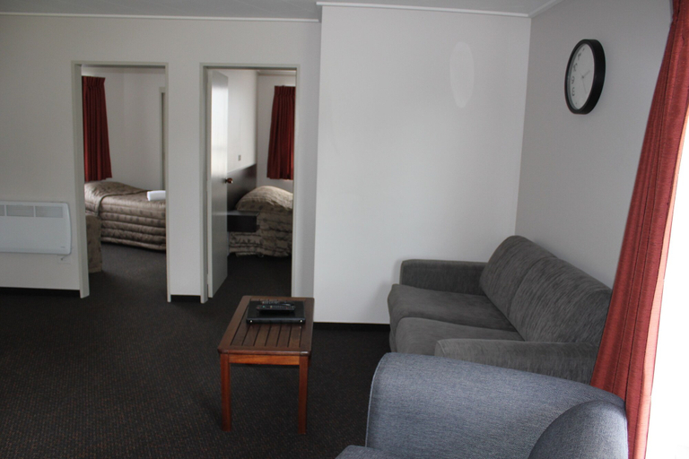 Bedroom 2, Cherylea Motel, Marlborough
