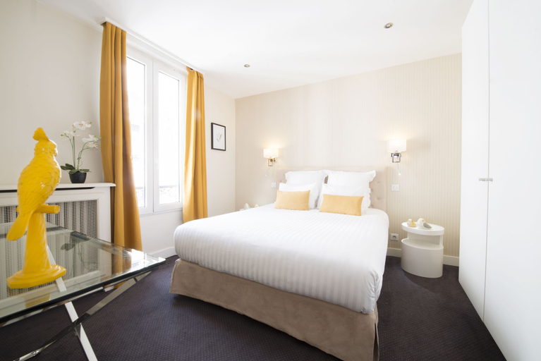 Bedroom 3, Batignolles, Paris