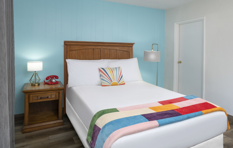 Bedroom 4, The Sojourn Los Angeles - Sherman Oaks, Los Angeles