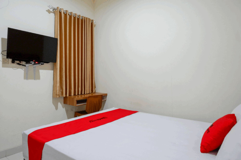 Bedroom 8