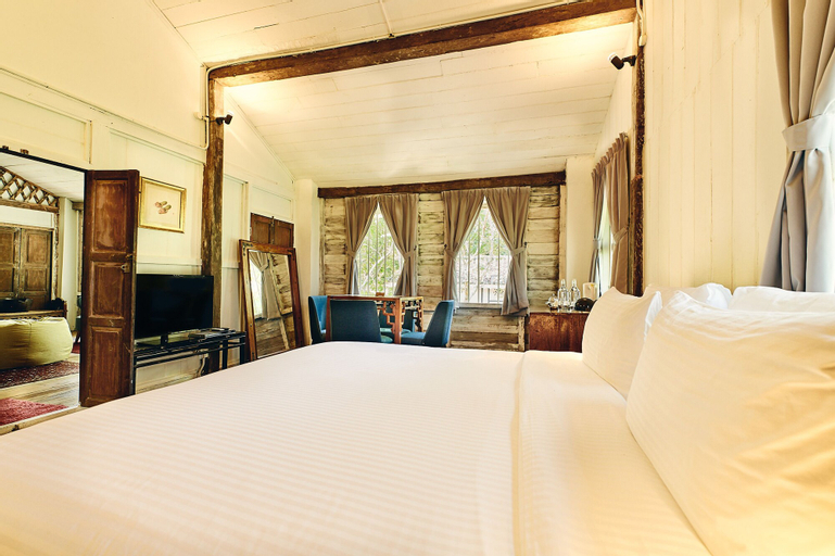 Bedroom 14