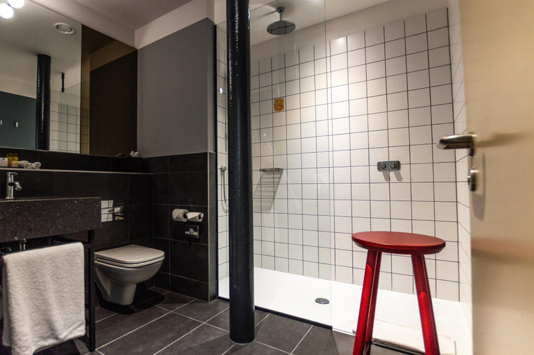 Bathroom 5, Hotel Indigo DUNDEE by IHG, Dundee
