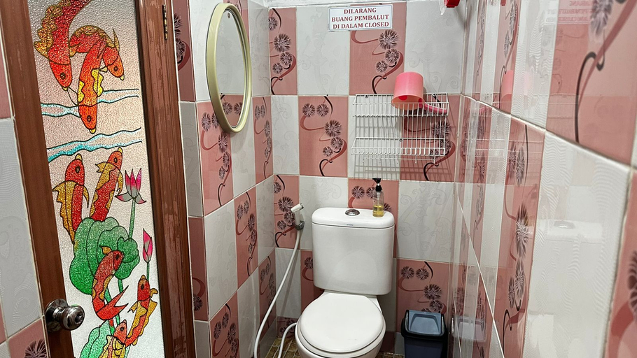 Bathroom 4, Villa Ricky Van Wijaya (Private Pool & Biliard), Bogor
