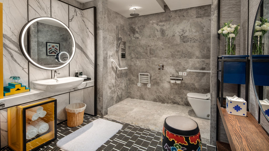 Bathroom 3, Hotel Indigo DIQING MOONLIGHT CITY by IHG, Dêqên Tibetan