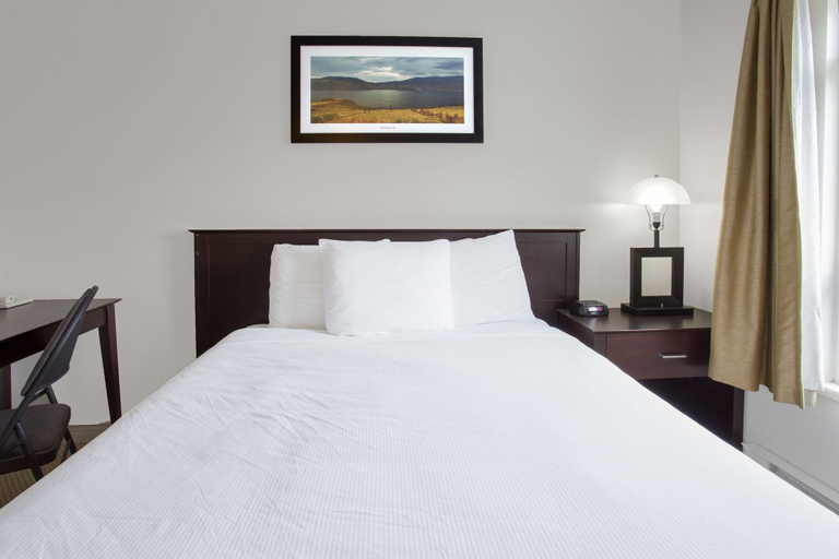 Bedroom 3, Barriere Motor Inn, Thompson-Nicola
