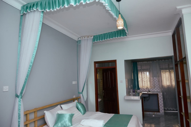 Bedroom 3, WestWay Luxury Suites, Kashari