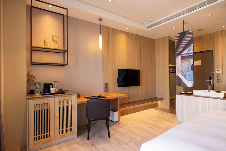 Bedroom 3, Euphoria Hotel, Changhua