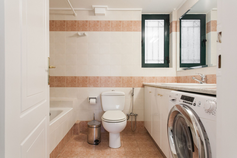 Bathroom 5, Top-Class 2BR Apartment in Marousi, Attica