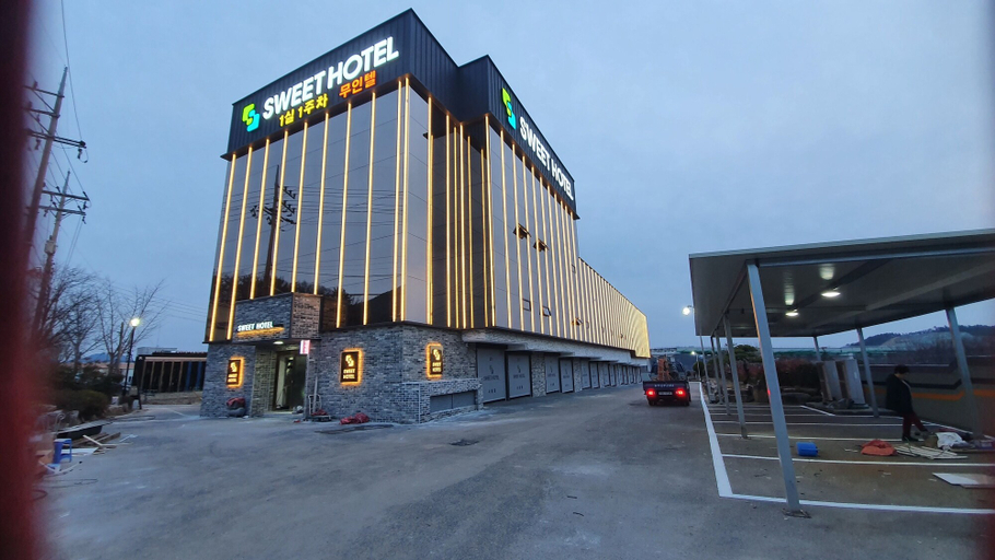 Exterior & Views 2, Sweet Hotel, Changnyeong
