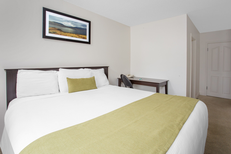 Bedroom 5, Barriere Motor Inn, Thompson-Nicola