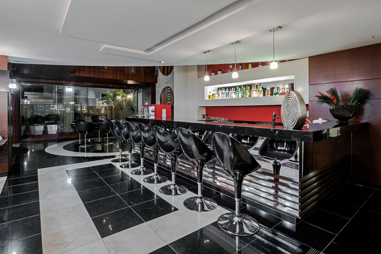 Food & Drinks 5, Astron Ponta Grossa Plaza by Nobile, Ponta Grossa