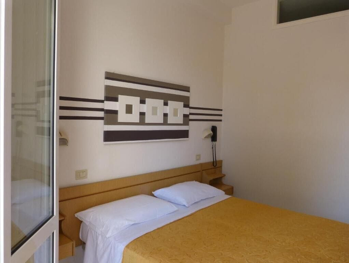 Bedroom 3, Hotel D'annunzio, Rimini