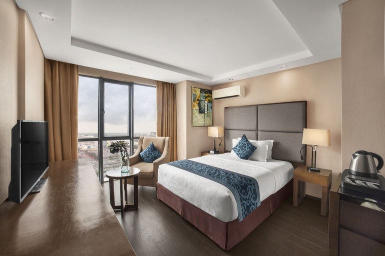 Bedroom 12