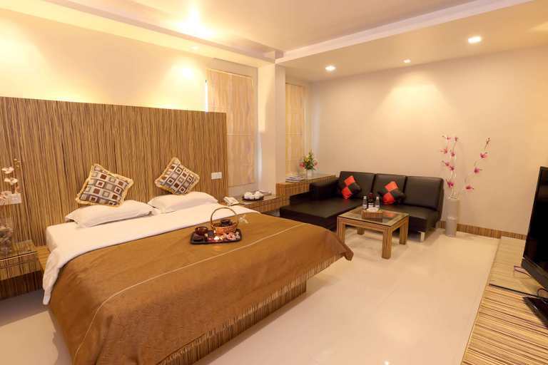 Hotel Maximillian Room Type - Executive Suite