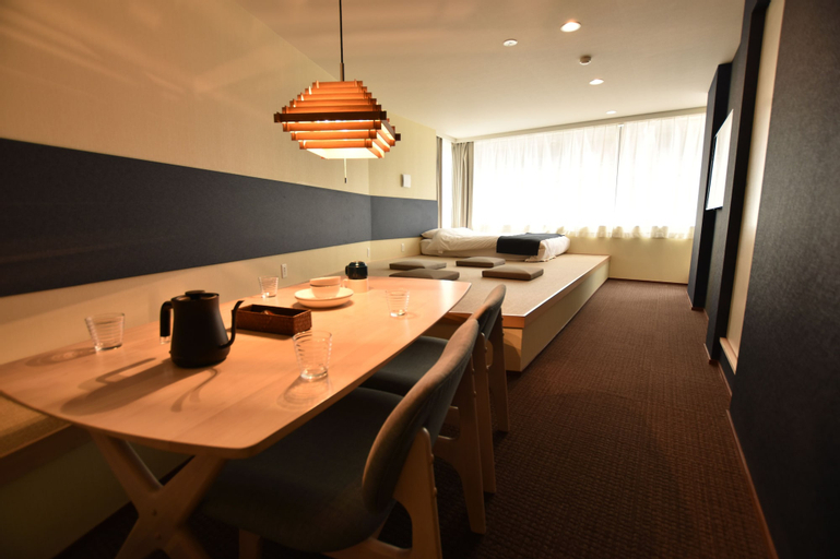 Dining Room 9
