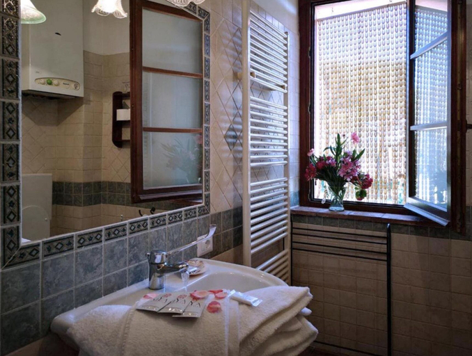 Others 2, Pomegranate apt With Shared Pool, Perugia