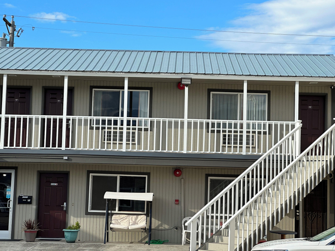 Exterior & Views 2, The Royal Victorian Motel, Clallam