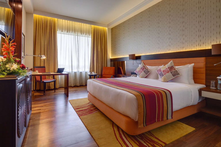 Bedroom 4, Balaji Sarovar Premiere Solapur, Solapur