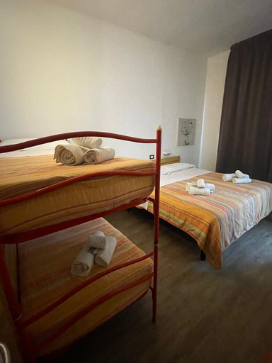 Bedroom 2, Hotel Lexington, Rimini