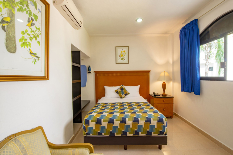 Bedroom 4, Hotel Embajadores, Mérida