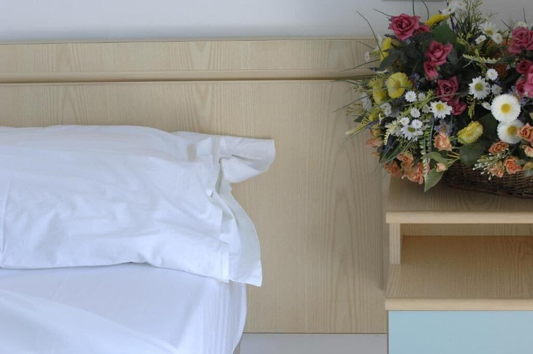 Bedroom 4, Hotel D'annunzio, Rimini