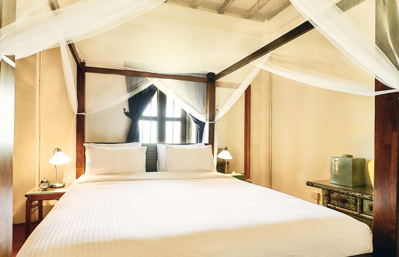 Bedroom 13