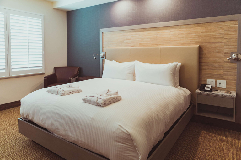 Bedroom 3, Tailwater Lodge on the Salmon River Altmar, Tapestry Hilton, Oswego