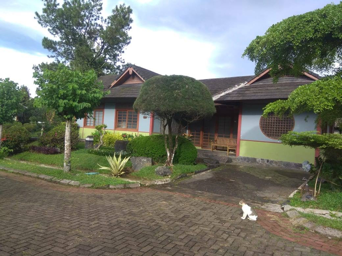 Villa Kota Bunga Peony, Cianjur
