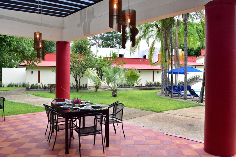 Food & Drinks 5, Santa Clara Hotel Campestre, Dist. Tuxtepec