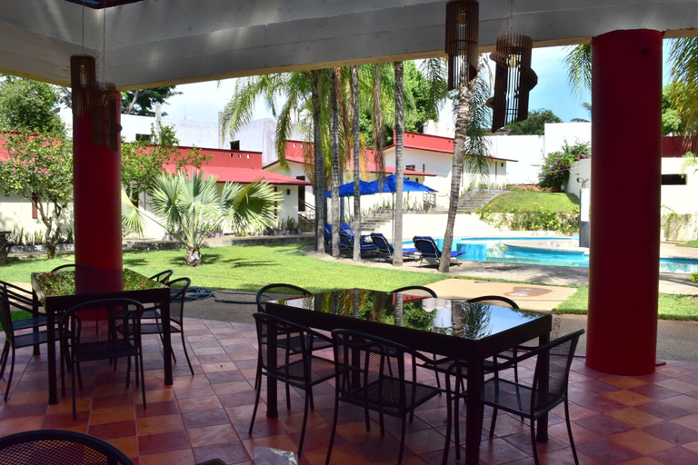 Food & Drinks 5, Santa Clara Hotel Campestre, Dist. Tuxtepec