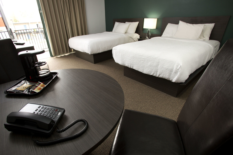 Bedroom 3, The Falls Hotel & Inn, Niagara