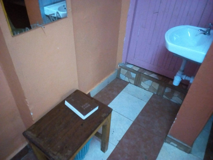 Bathroom, Ibiza Club, Nyeri Town
