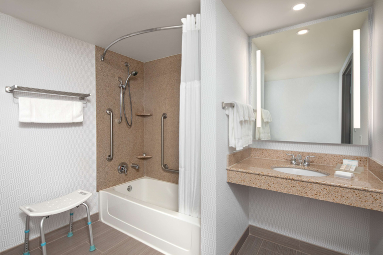 Bathroom 4, Hilton Garden Inn Halifax Airport, Halifax