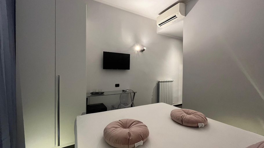Bedroom 3, Cloud 9 Hotel, Rome