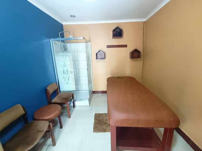 Bedroom 2, Keys Hotel, Moshi Urban