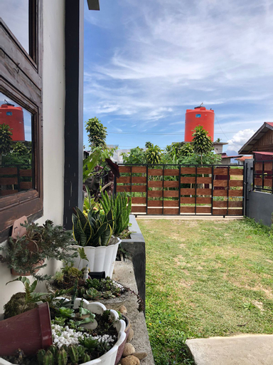 Exterior & Views 7
