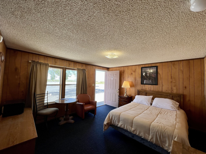 Bedroom 13