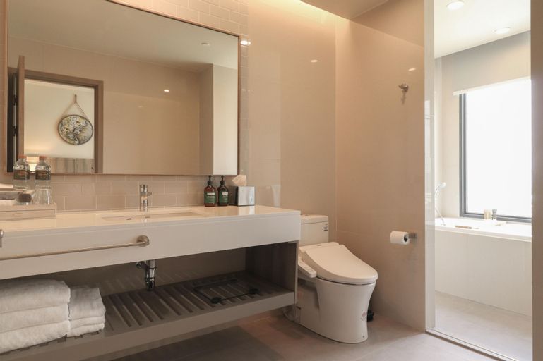 Bathroom 30