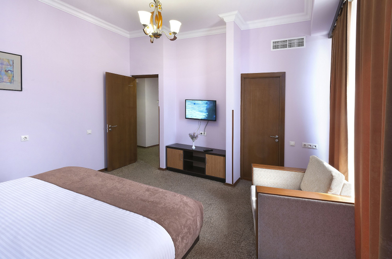 Bedroom 4, Ani Central Inn, Yerevan