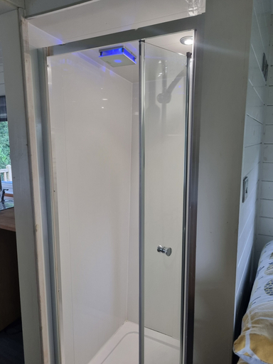 Bathroom 3, Glamping Hut - Sleeps 2, hot tub & Parking, Powys