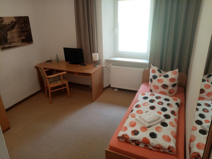Bedroom 2, Pension & Gaststätte Sommerfrische, Erzgebirgskreis