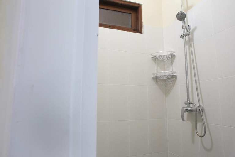 Bathroom 6