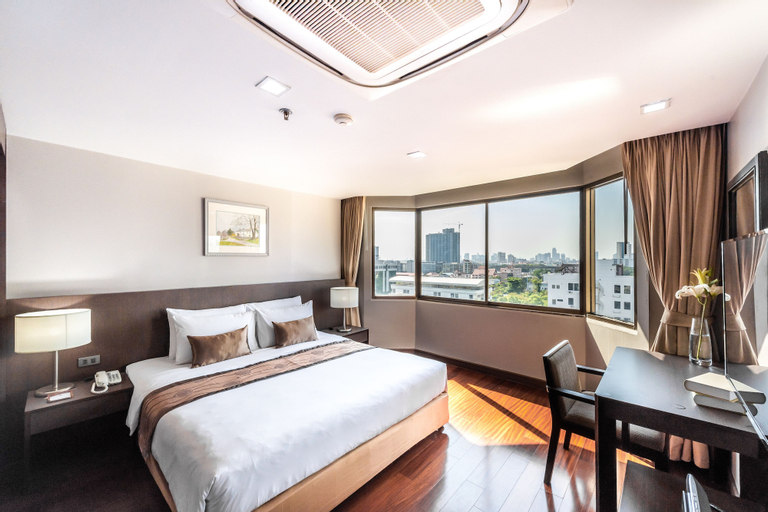 Bedroom 6