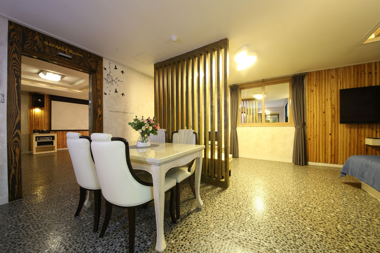 Others 5, Time Hotel, Yangsan