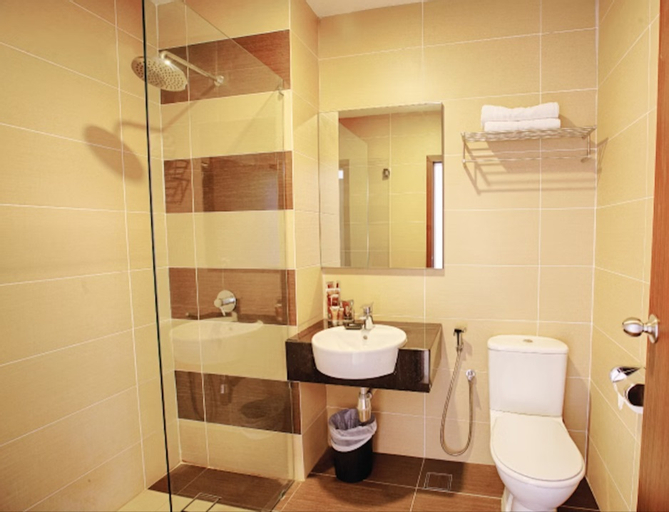 Bathroom 23